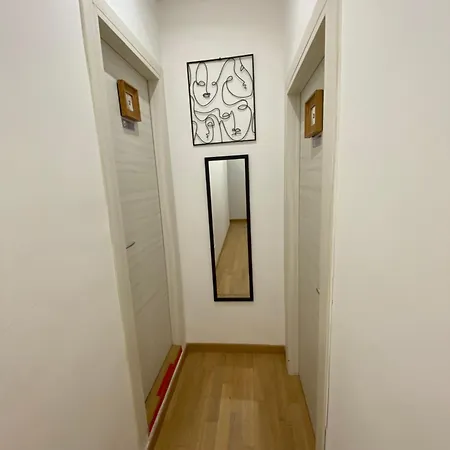 Bed & Breakfast Domus Castroni Germanico Rome