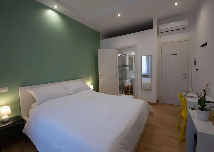 Domus Castroni Germanico B&B